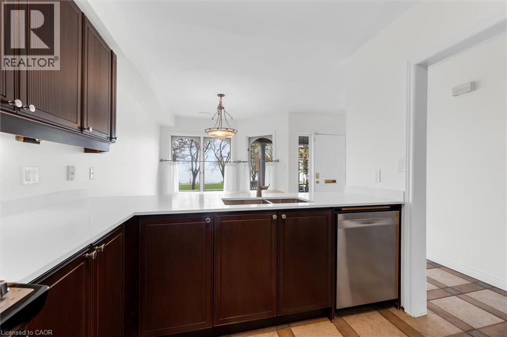 1389 Lakeshore Road, Burlington, Ontario  L7S 1B1 - Photo 48 - 40825361