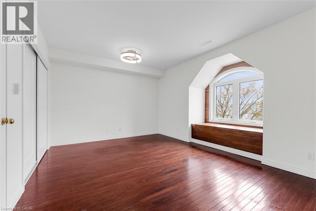 1389 Lakeshore Road, Burlington, Ontario  L7S 1B1 - Photo 6 - 40825361