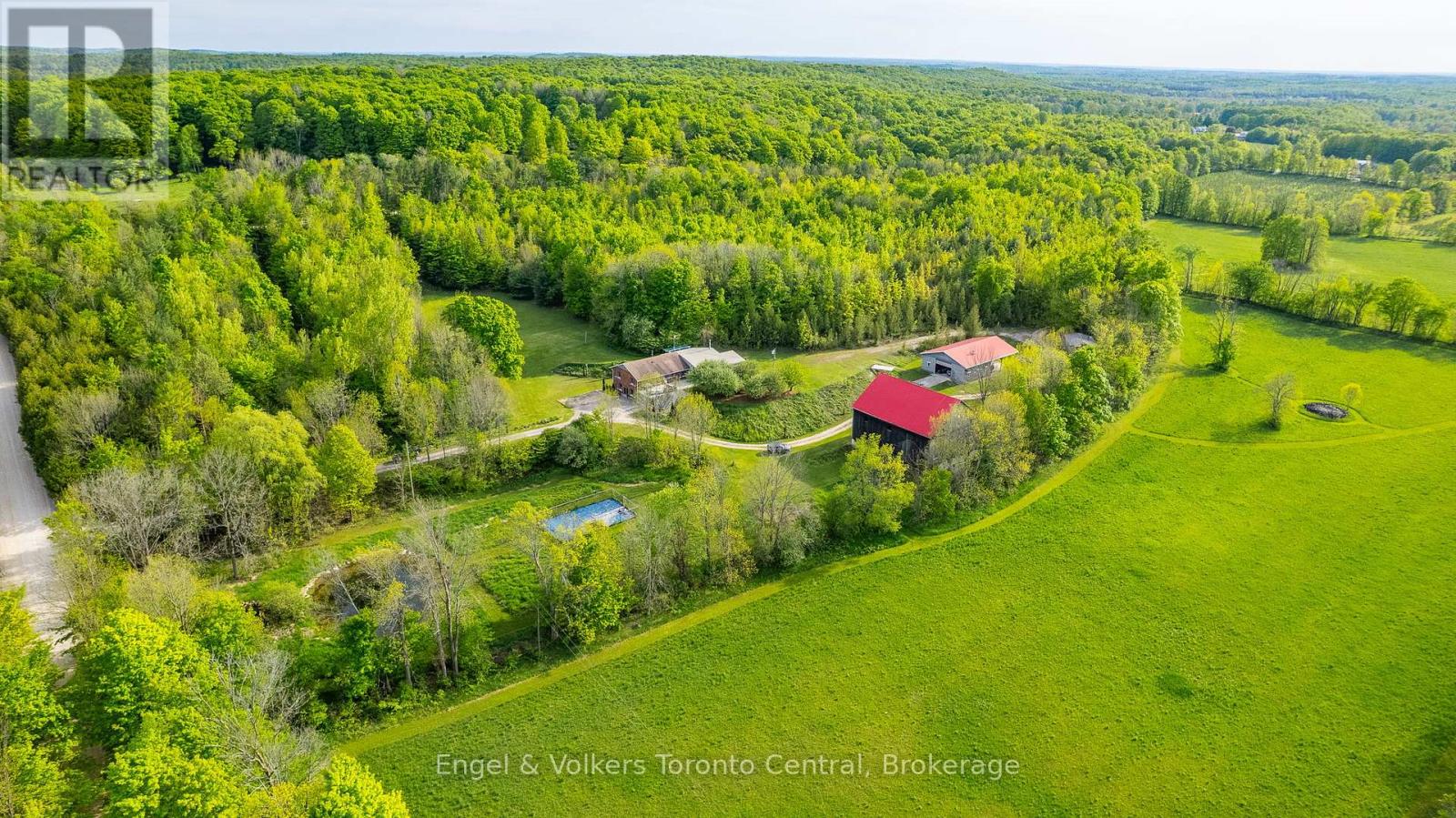 215588 Concession 4, Chatsworth, Ontario  N0H 2V0 - Photo 2 - X13083238