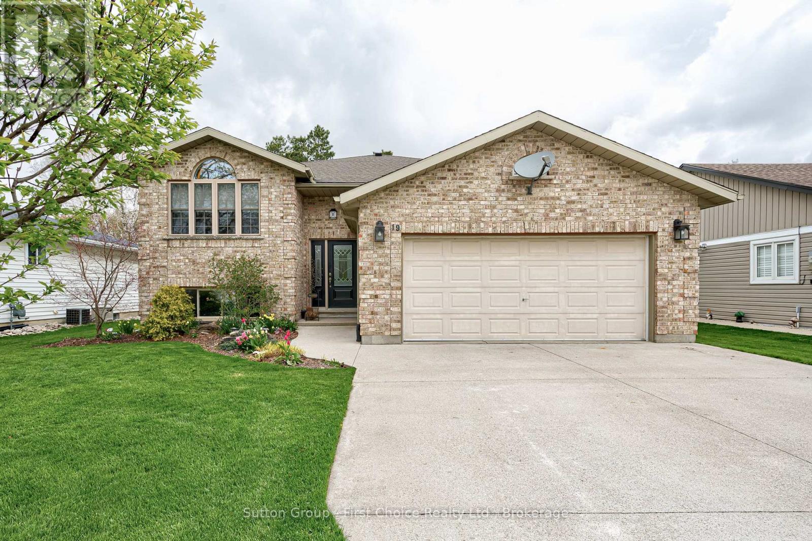 19 Eleanor Street, West Perth, Ontario  N0K 1N0 - Photo 2 - X13084390