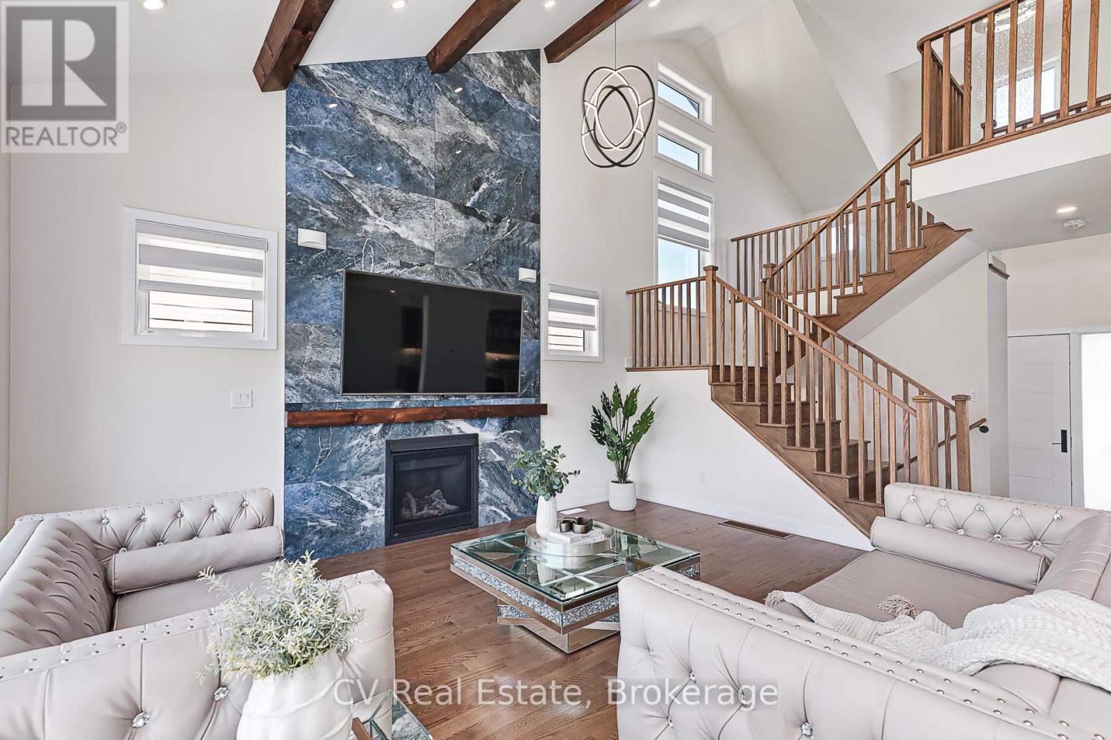 111 Stoneleigh Drive, Blue Mountains, Ontario  L9Y 4P5 - Photo 4 - X13085676