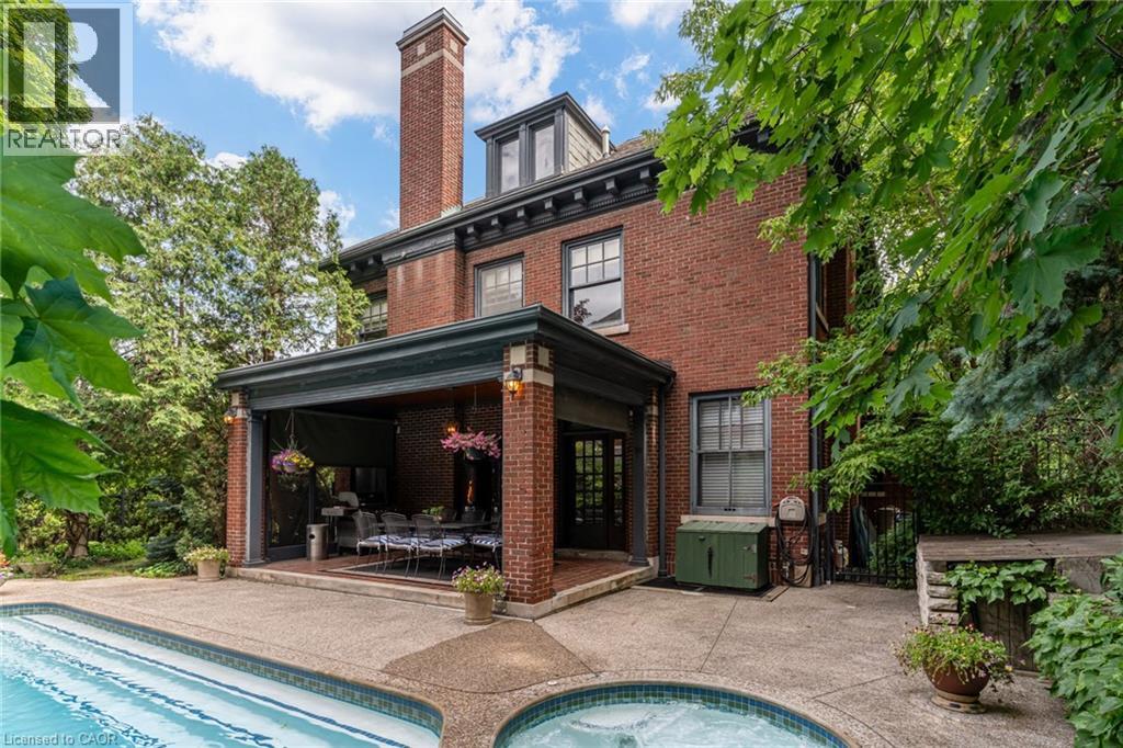 5 Undercliffe Avenue, Hamilton, Ontario  L8P 3G9 - Photo 3 - 40827274