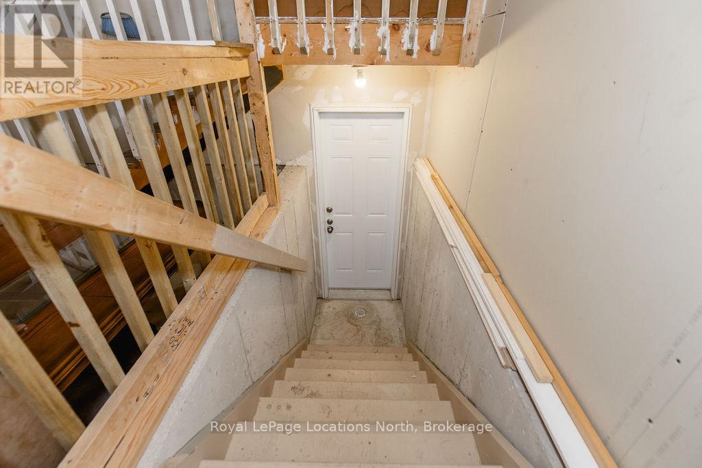 45 William Avenue, Wasaga Beach, Ontario  L9Z 2X3 - Photo 31 - S13085722