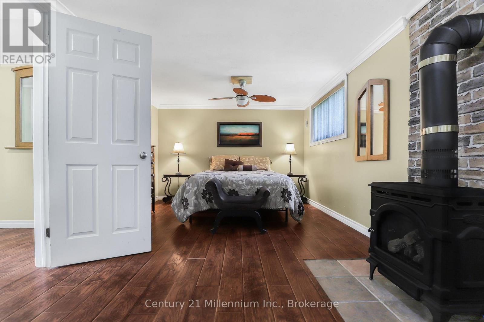 72234 Lakeshore Drive, Bluewater, Ontario  N0M 1N0 - Photo 11 - X13085686