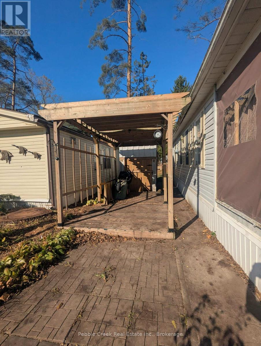 E8 Hickory - 77794 Orchard Line, Central Huron, Ontario  N0M 1G0 - Photo 13 - X13085760