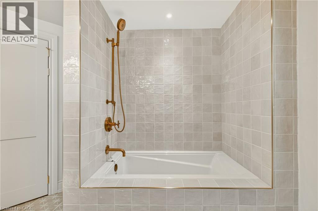 393 Hess Street S, Hamilton, Ontario  L8P 3R2 - Photo 36 - 40826950