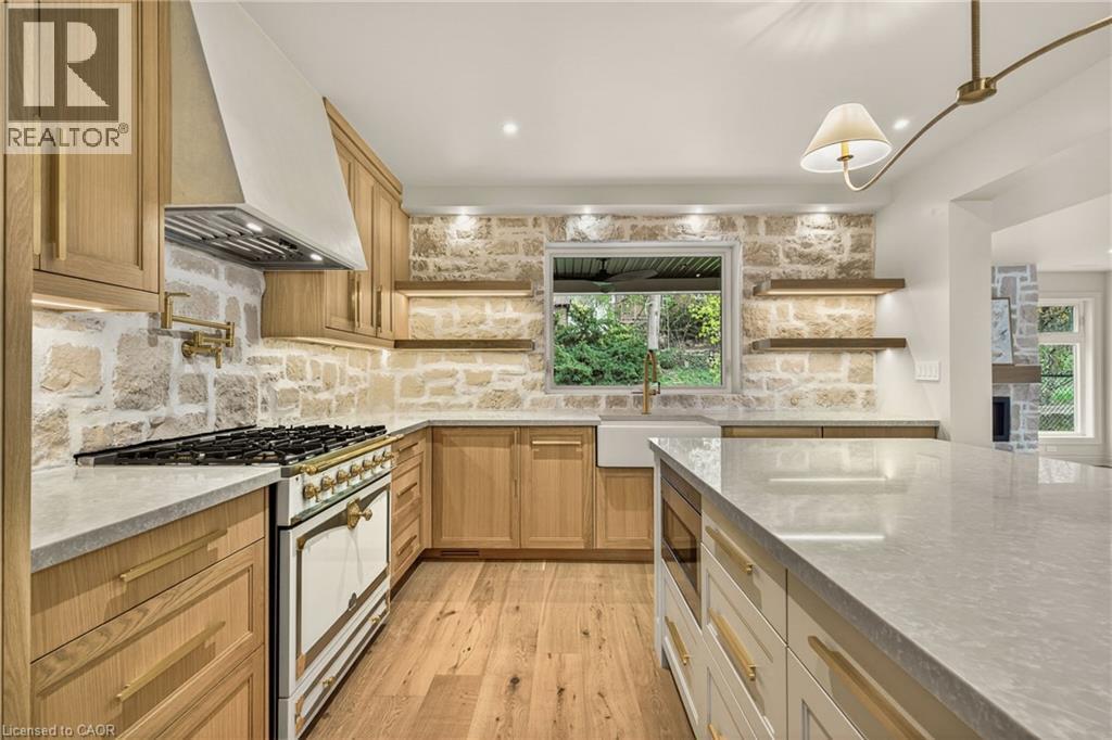 393 Hess Street S, Hamilton, Ontario  L8P 3R2 - Photo 6 - 40826950