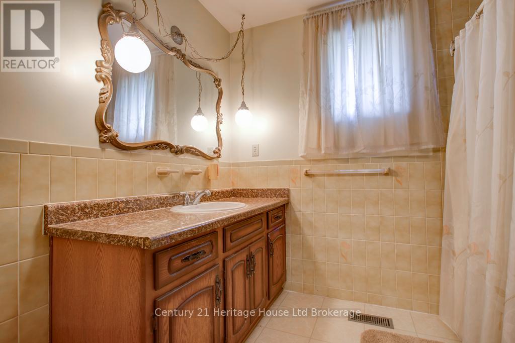 165 Park Row, Woodstock, Ontario  N4S 1V9 - Photo 18 - X13086184
