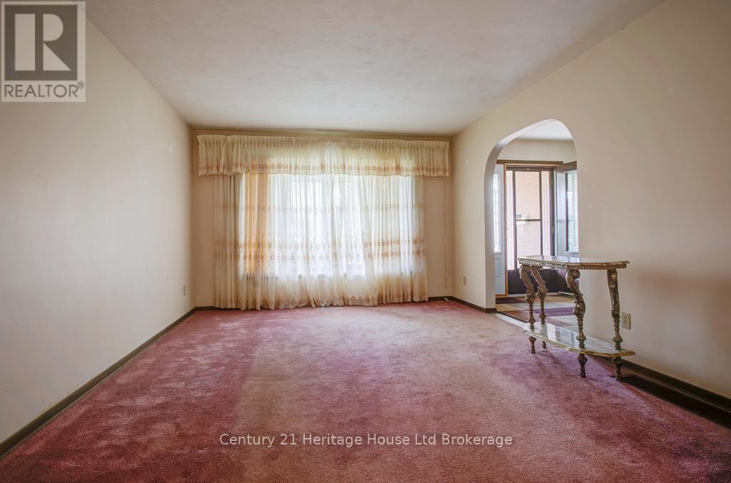 165 Park Row, Woodstock, Ontario  N4S 1V9 - Photo 5 - X13086184