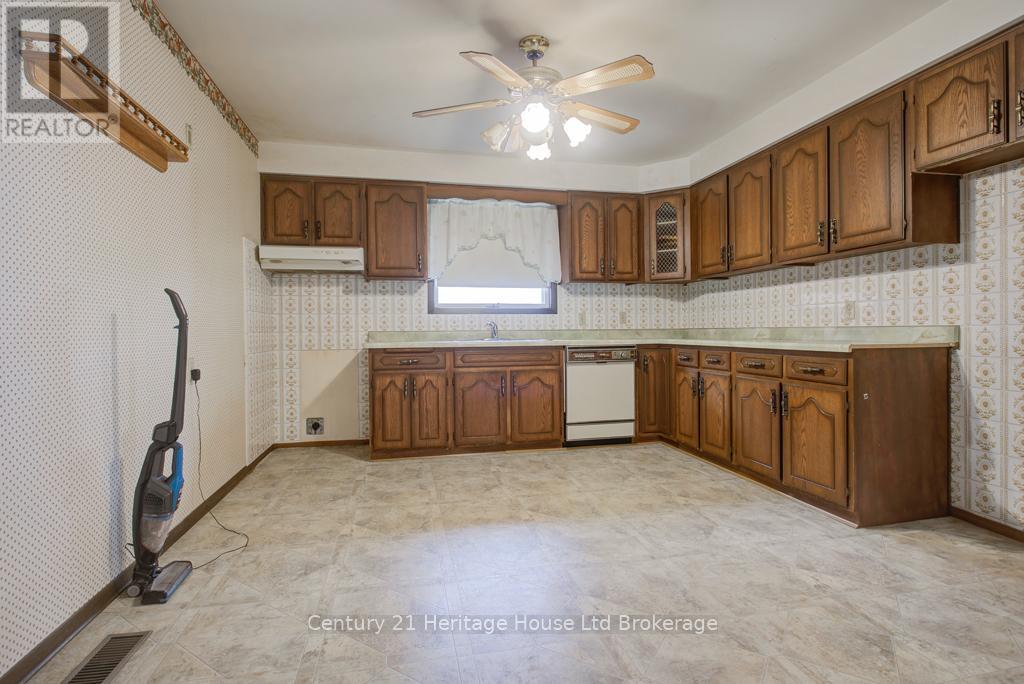 165 Park Row, Woodstock, Ontario  N4S 1V9 - Photo 8 - X13086184