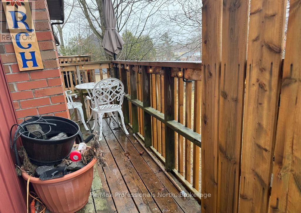 141 Hotchkiss Street, Gravenhurst, Ontario  P1P 1H6 - Photo 12 - X13087632