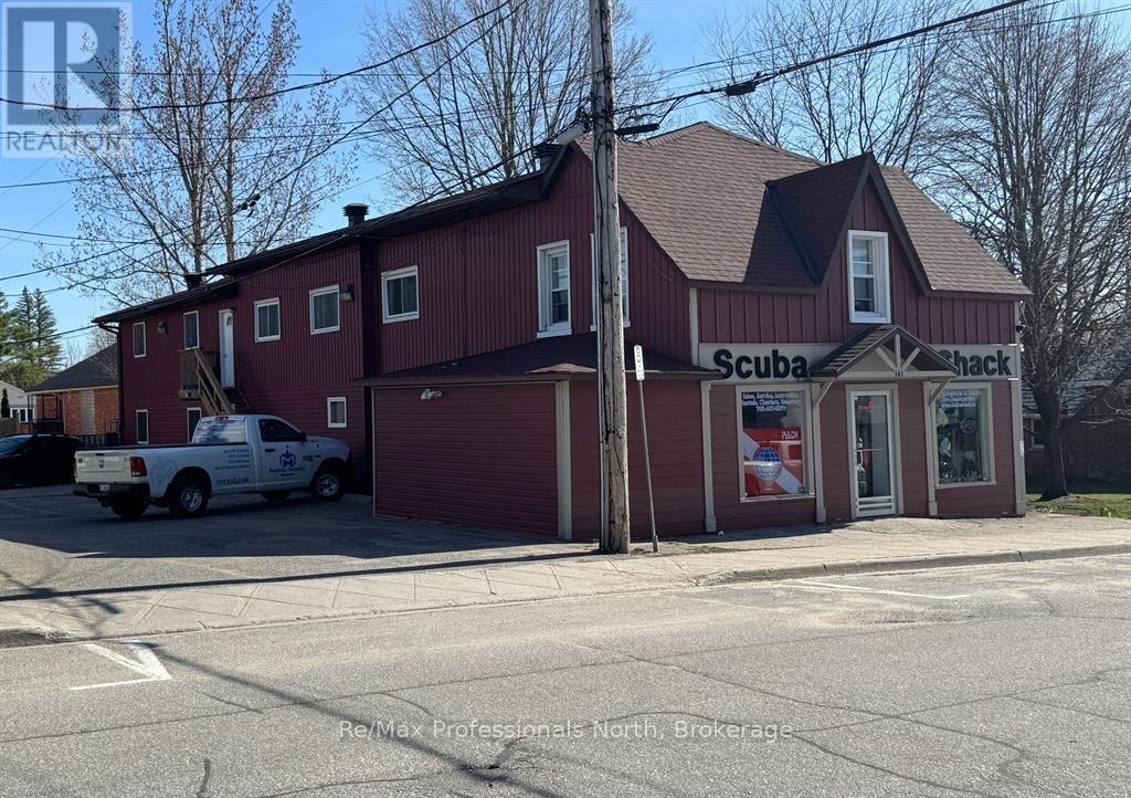 141 Hotchkiss Street, Gravenhurst, Ontario  P1P 1H6 - Photo 2 - X13087632