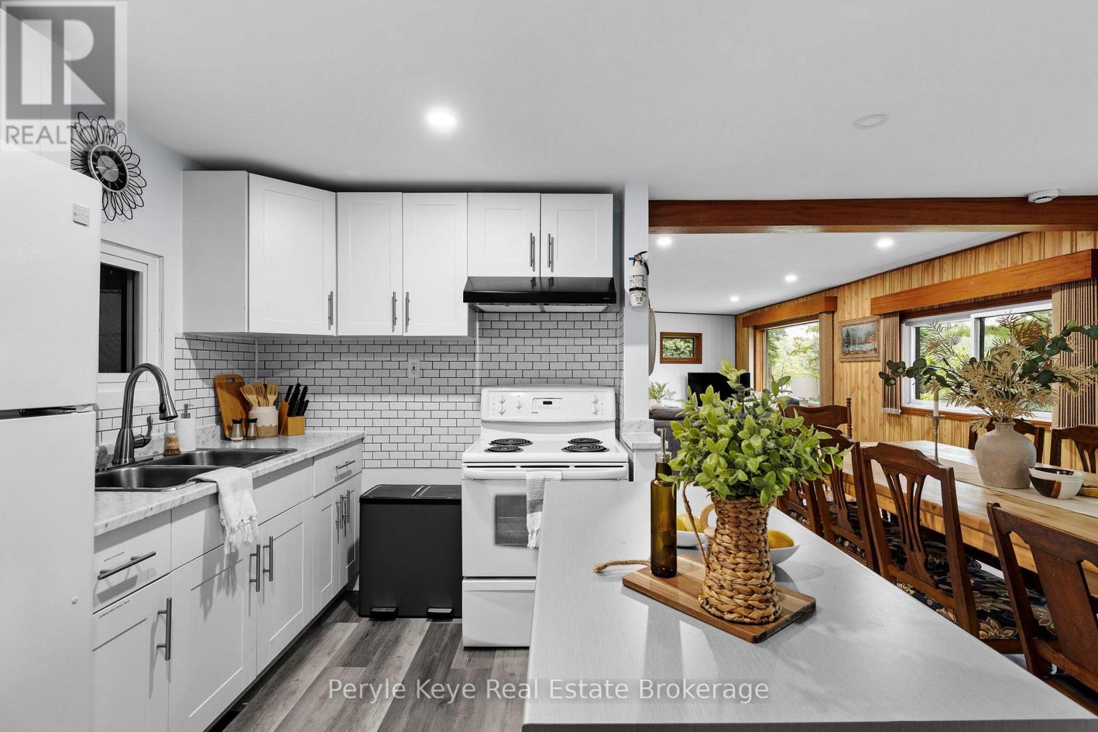 1025 & 1027 Big Island Road, Bracebridge, Ontario  P1L 1X1 - Photo 13 - X13088138