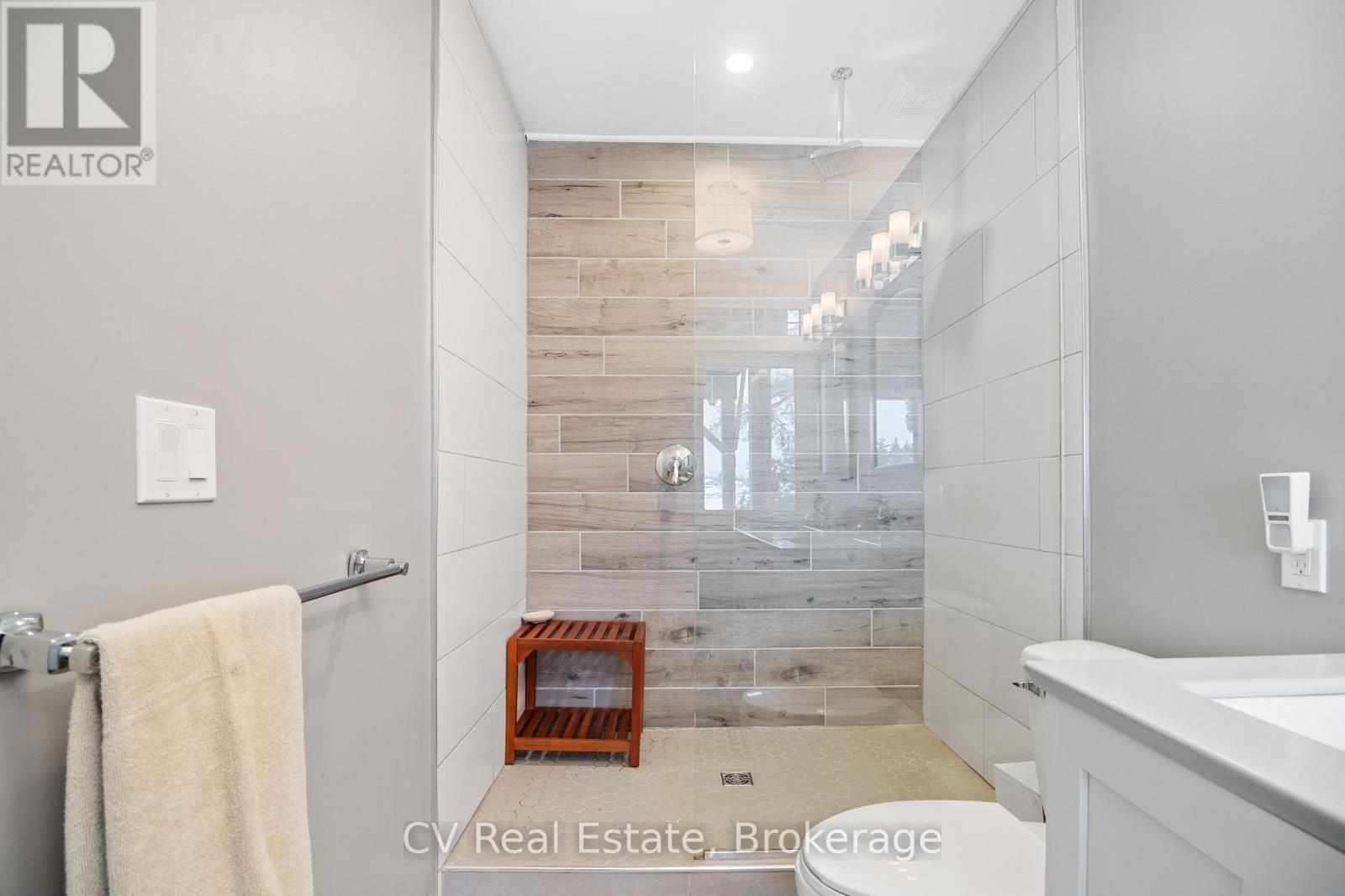 1166 Parkers Point Road, Gravenhurst, Ontario  P1P 1R2 - Photo 32 - X13088400