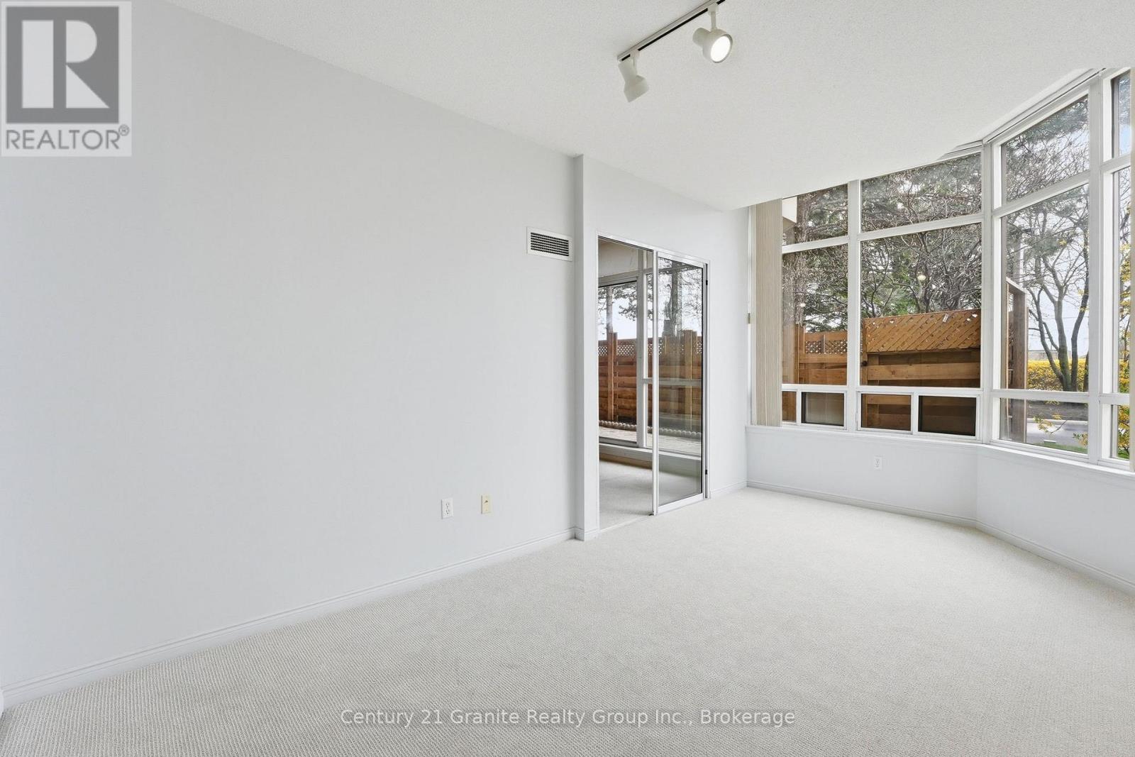 180 - 1 Greystone Walk Drive, Toronto, Ontario  M1K 5J3 - Photo 19 - E13088624