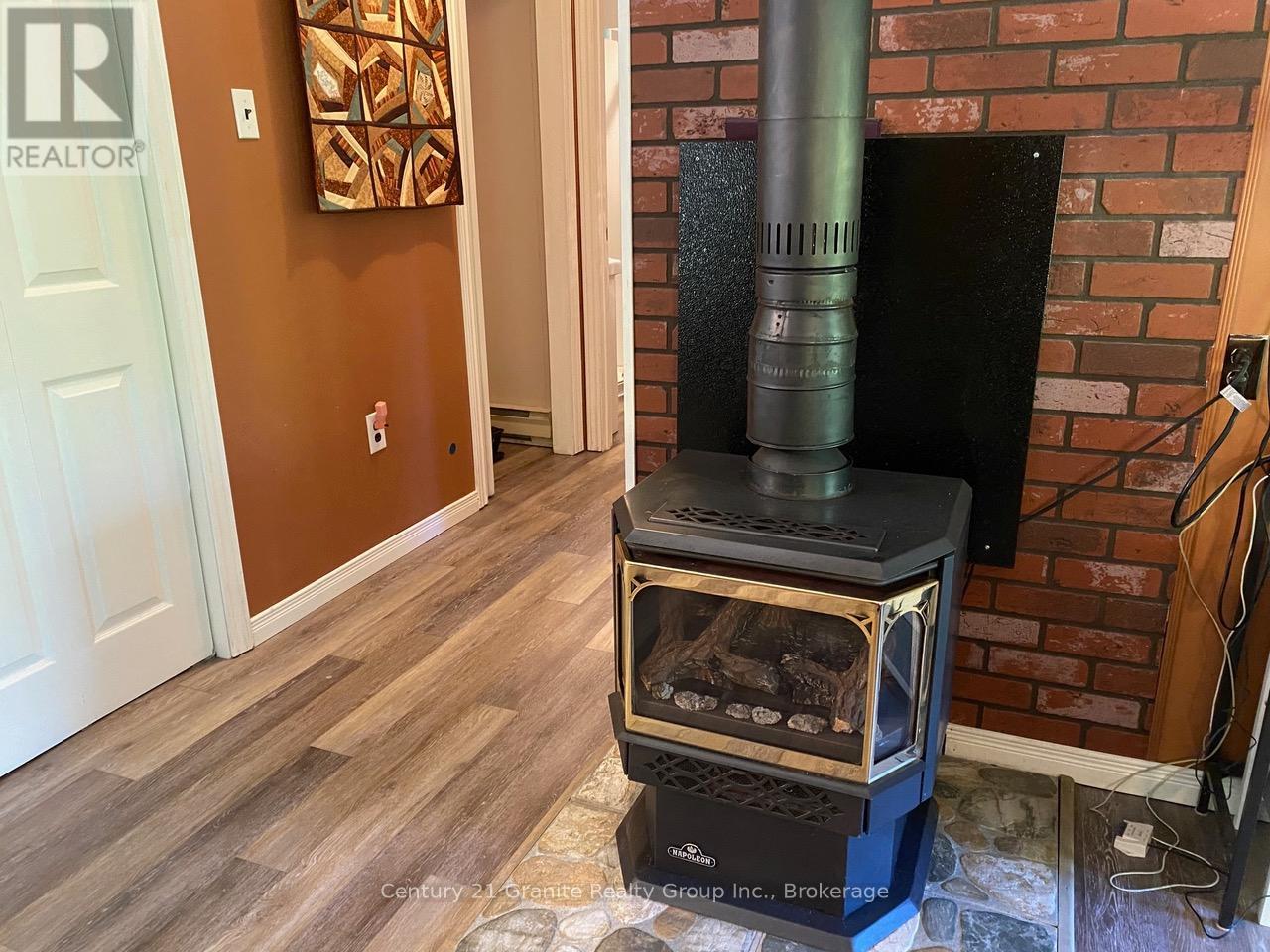 1052 Kensington Road, Dysart Et Al, Ontario  K0M 1S0 - Photo 15 - X13088616