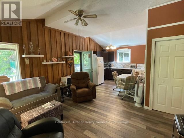 1052 Kensington Road, Dysart Et Al, Ontario  K0M 1S0 - Photo 7 - X13088616