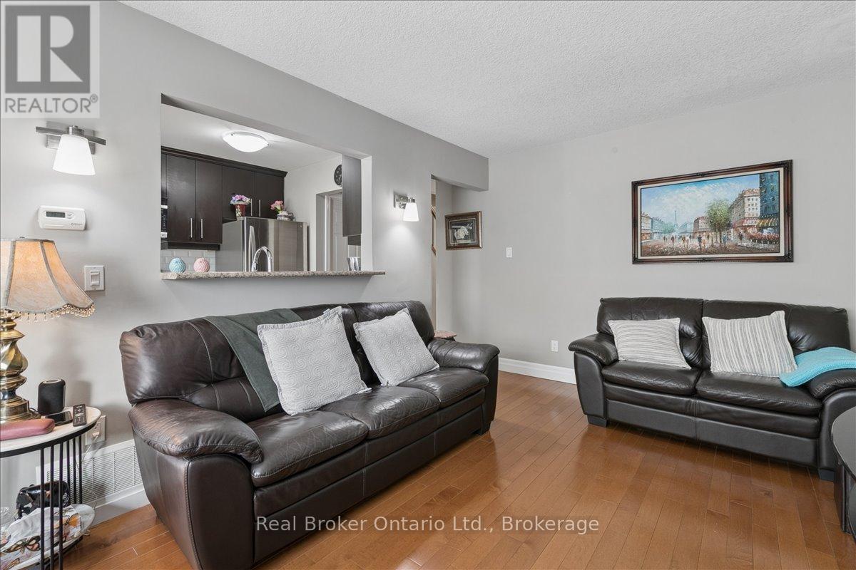 16 - 16 Hadati Road, Guelph, Ontario  N1E 6M2 - Photo 5 - X13088754