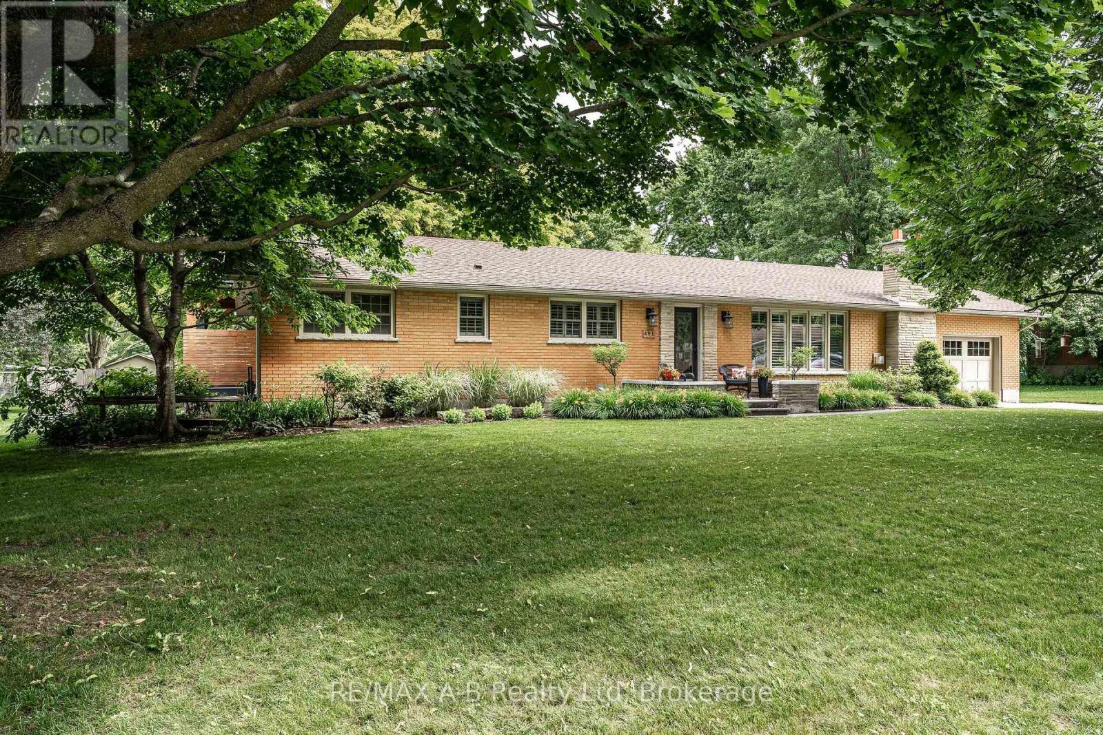 491 Elizabeth Street, St. Marys, Ontario  N4X 1B6 - Photo 2 - X13088774