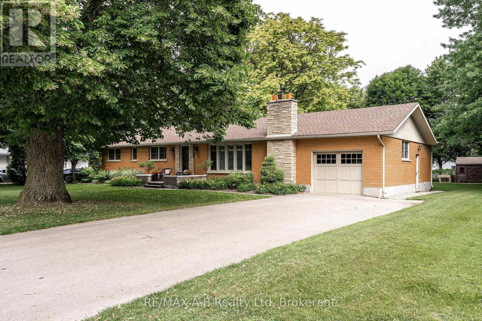 491 Elizabeth Street, St. Marys, Ontario  N4X 1B6 - Photo 3 - X13088774