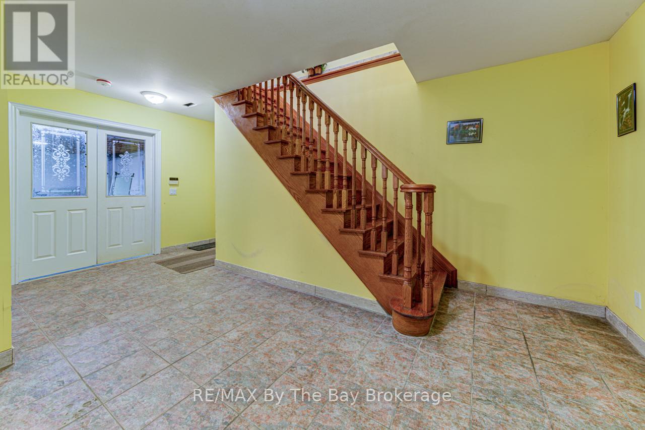 126 29th Street N, Wasaga Beach, Ontario  L9Z 2C9 - Photo 34 - S13089208