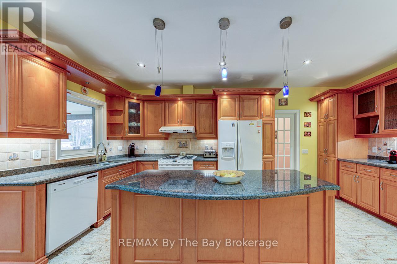 126 29th Street N, Wasaga Beach, Ontario  L9Z 2C9 - Photo 7 - S13089208