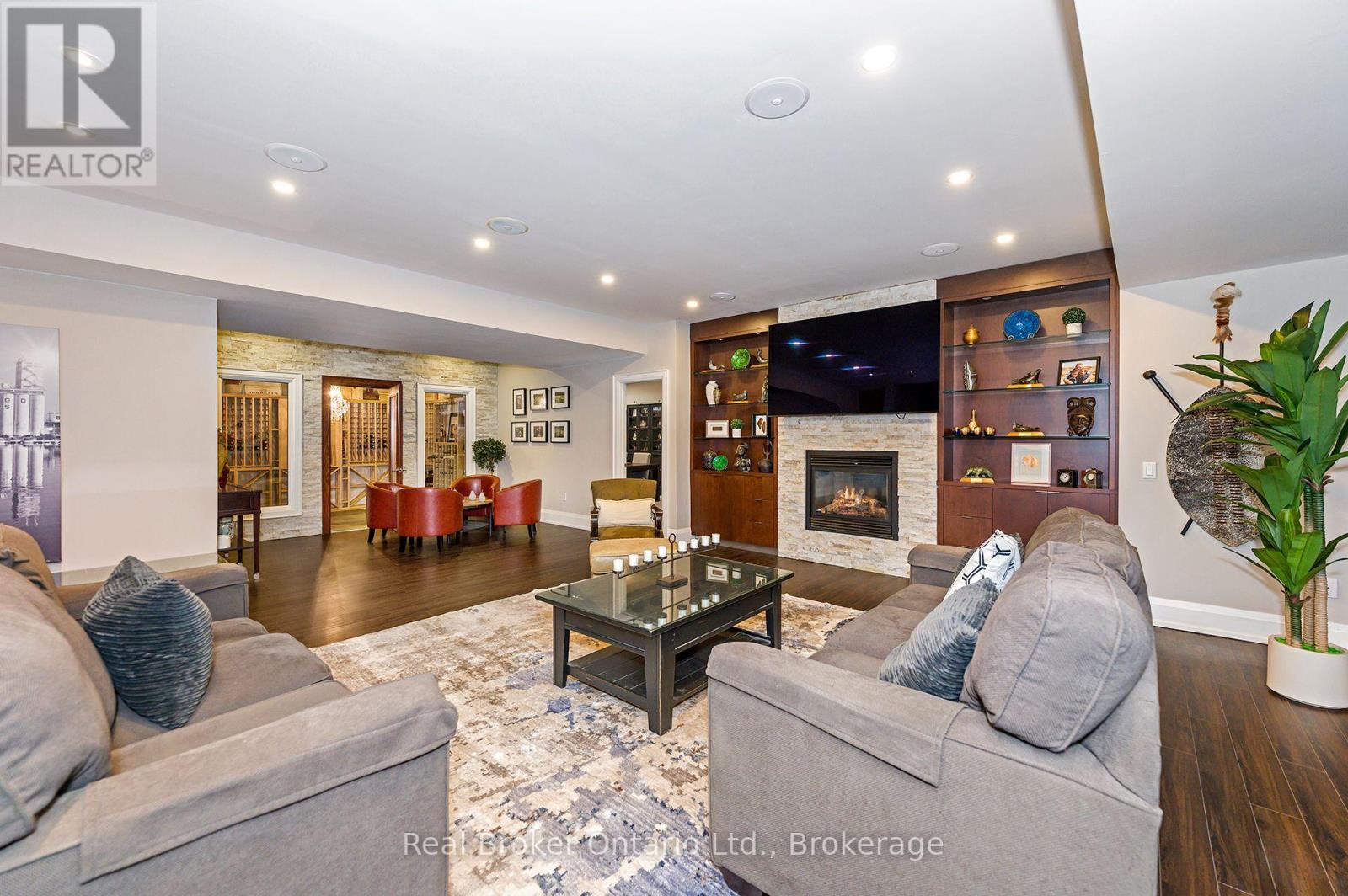 4507 Lakeshore Road, Burlington, Ontario  L7L 1B3 - Photo 34 - W13089140