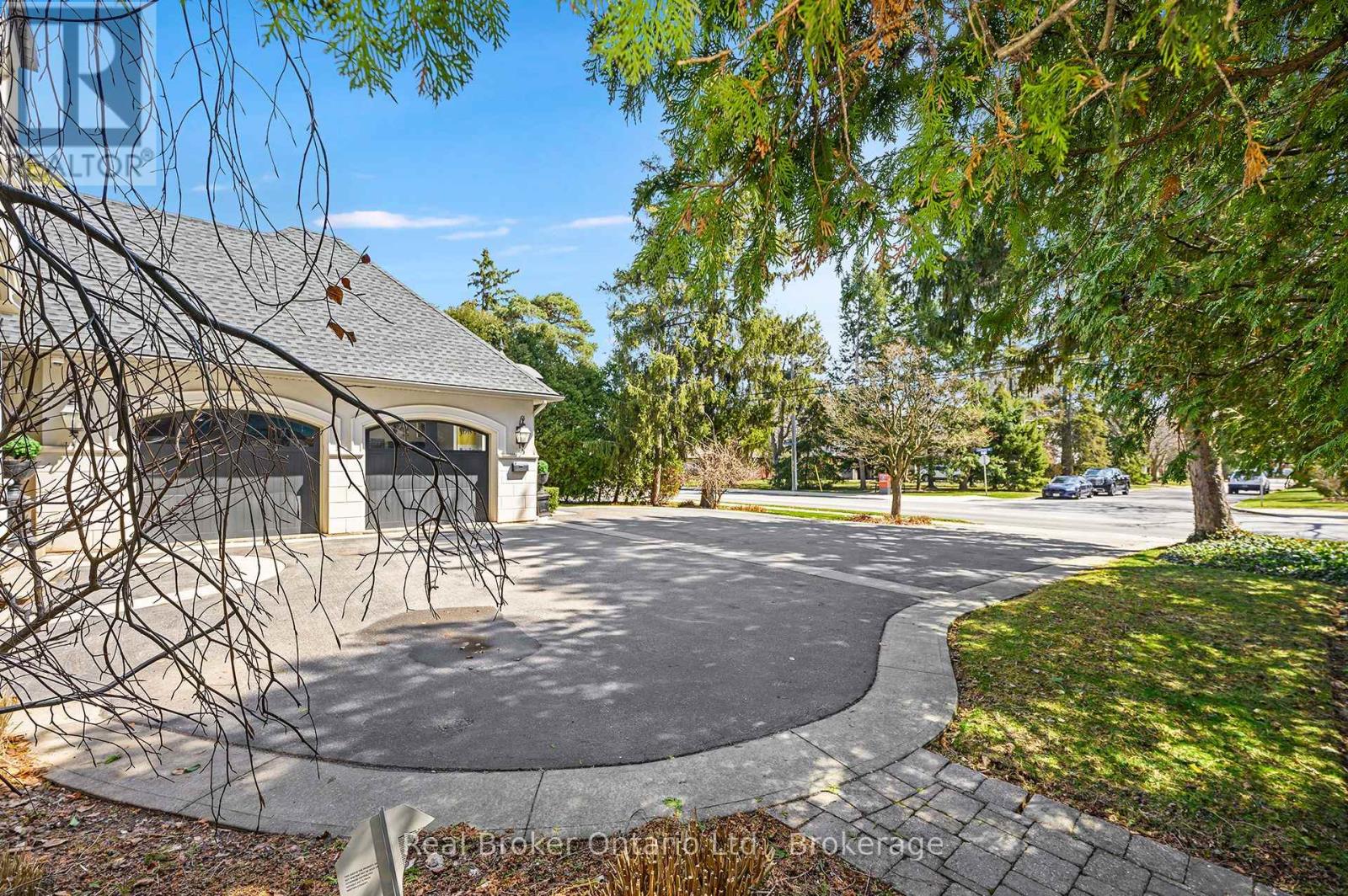 4507 Lakeshore Road, Burlington, Ontario  L7L 1B3 - Photo 47 - W13089140