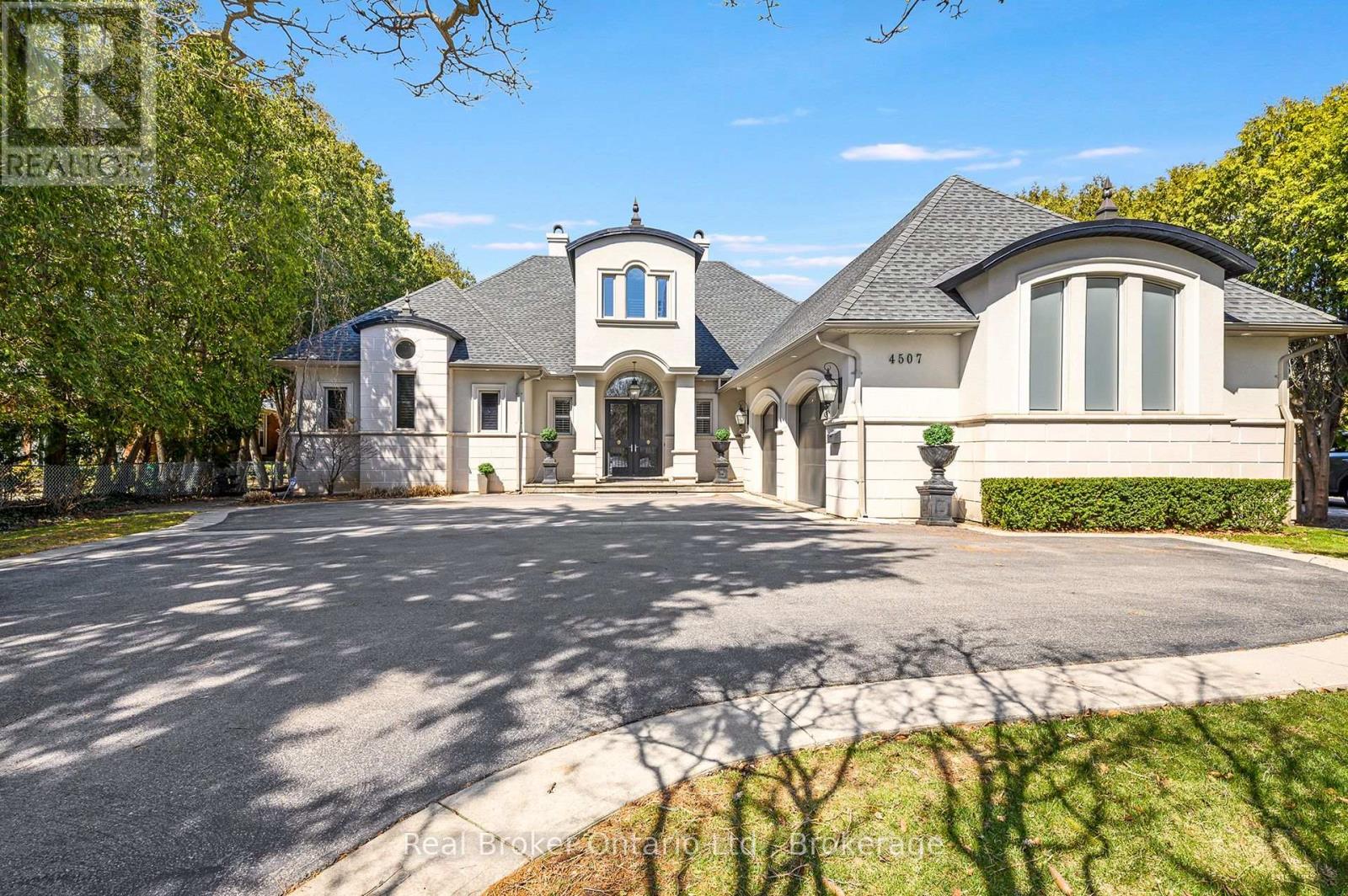 4507 Lakeshore Road, Burlington, Ontario  L7L 1B3 - Photo 50 - W13089140