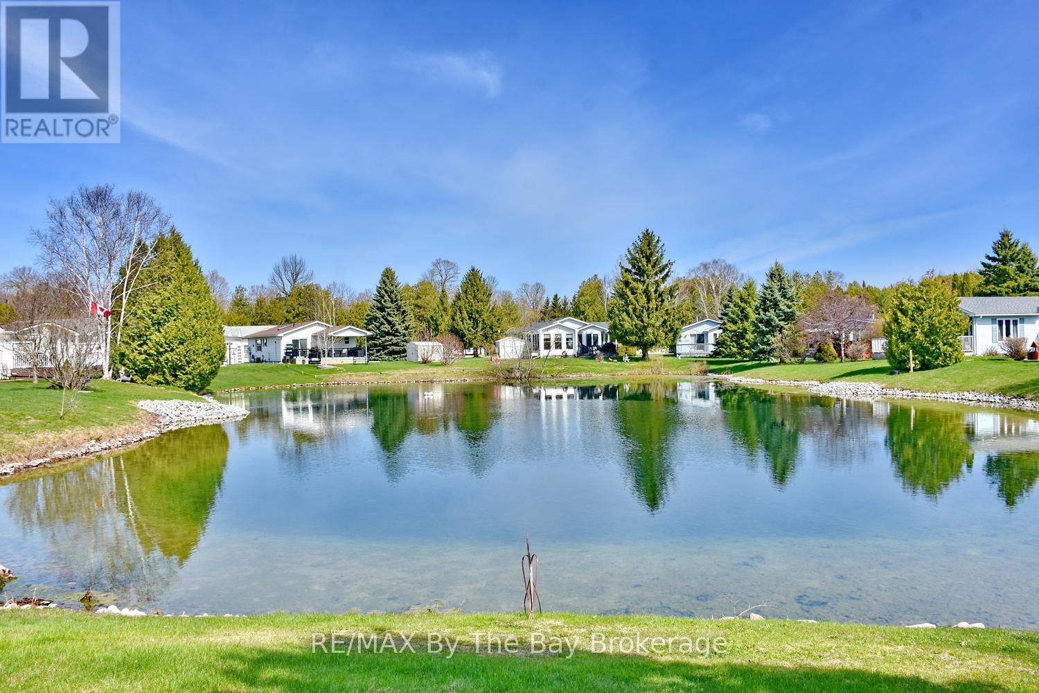 16 Indiana Avenue, Wasaga Beach, Ontario  L9Z 3A8 - Photo 25 - S13089434