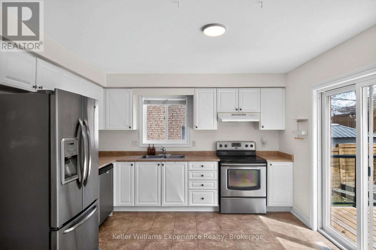 1005 Whitney Crescent, Midland, Ontario  L4R 5N3 - Photo 6 - S13089850
