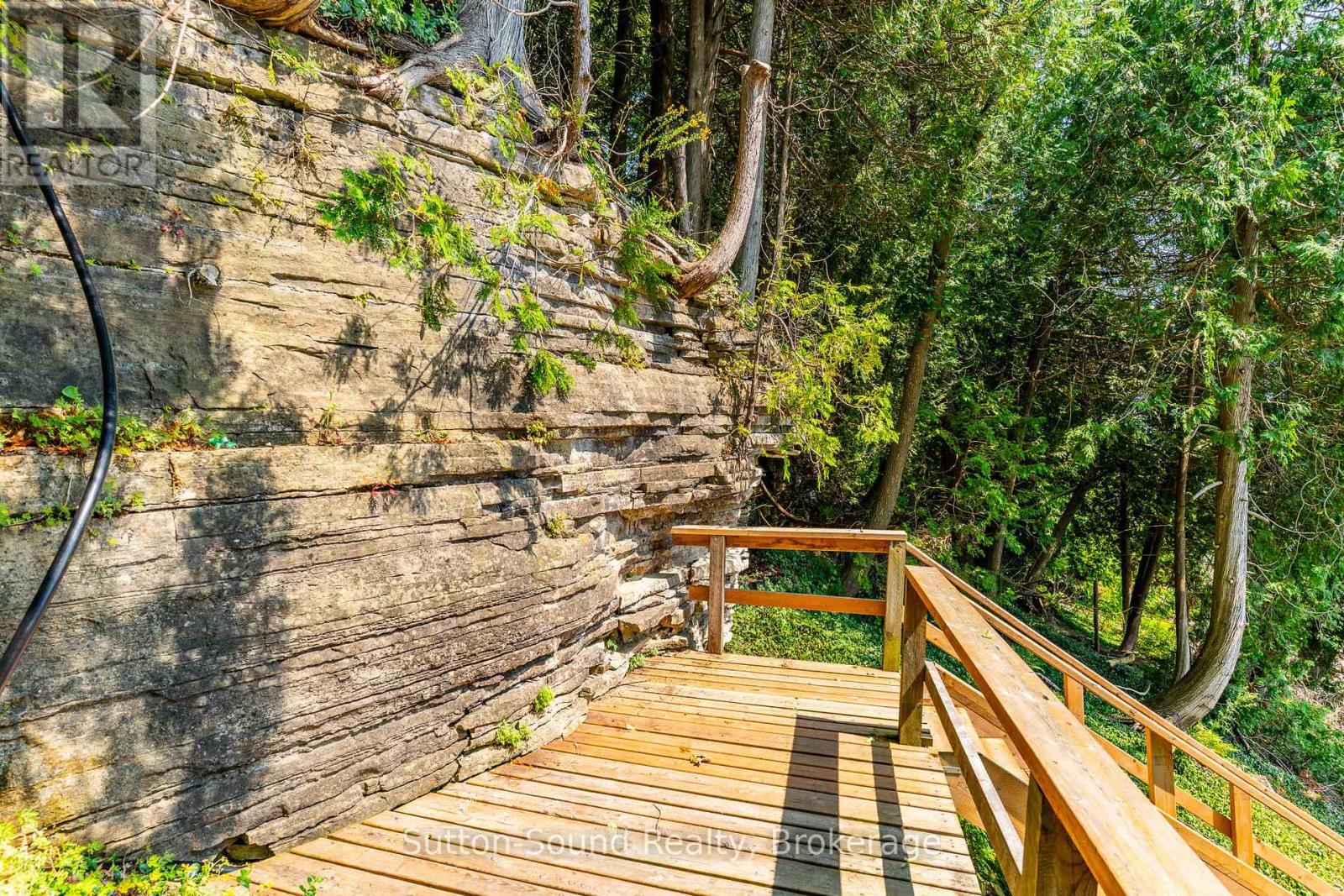 606 Mallory Beach Road, South Bruce Peninsula, Ontario  N0H 2T0 - Photo 35 - X13089666