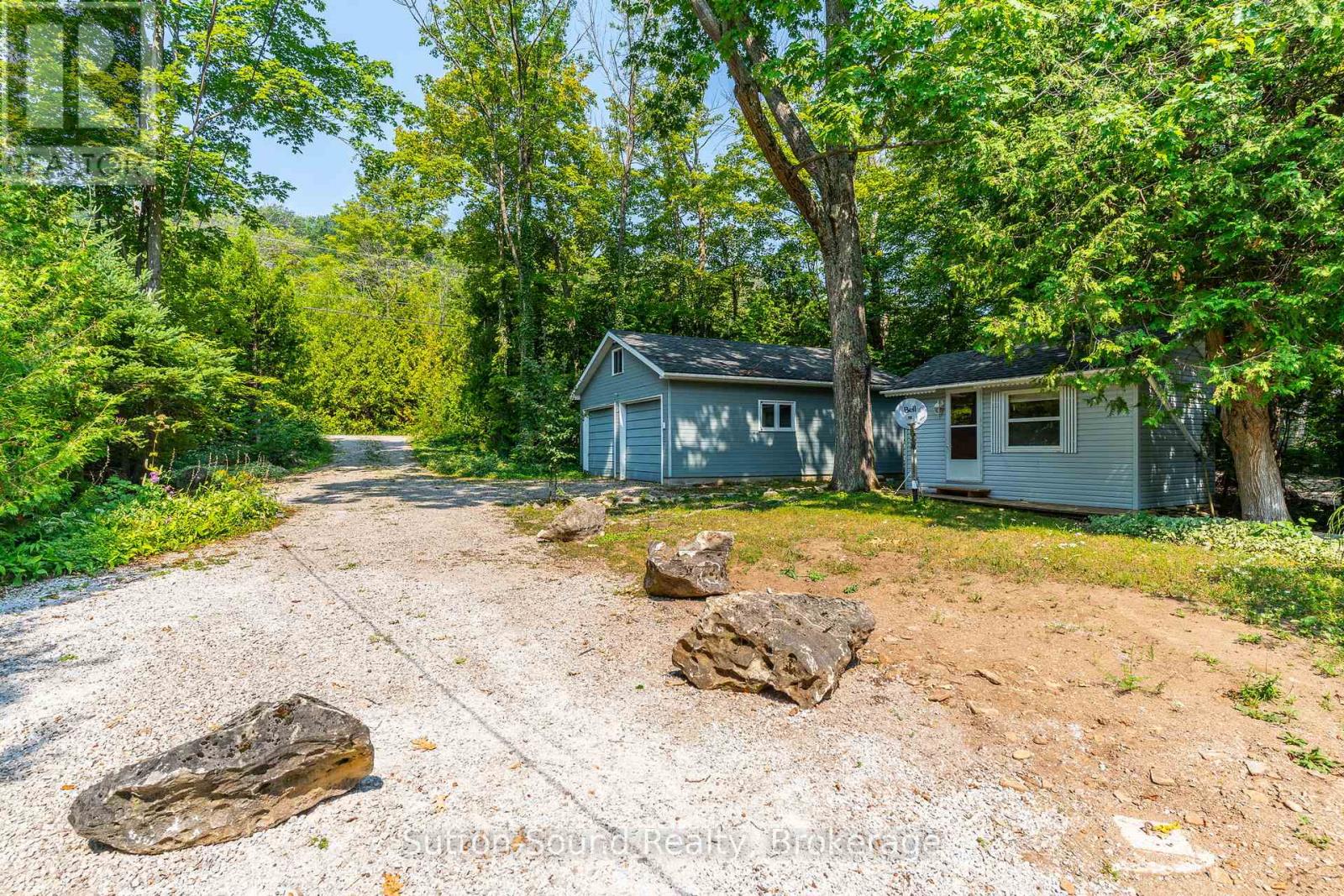606 Mallory Beach Road, South Bruce Peninsula, Ontario  N0H 2T0 - Photo 5 - X13089666