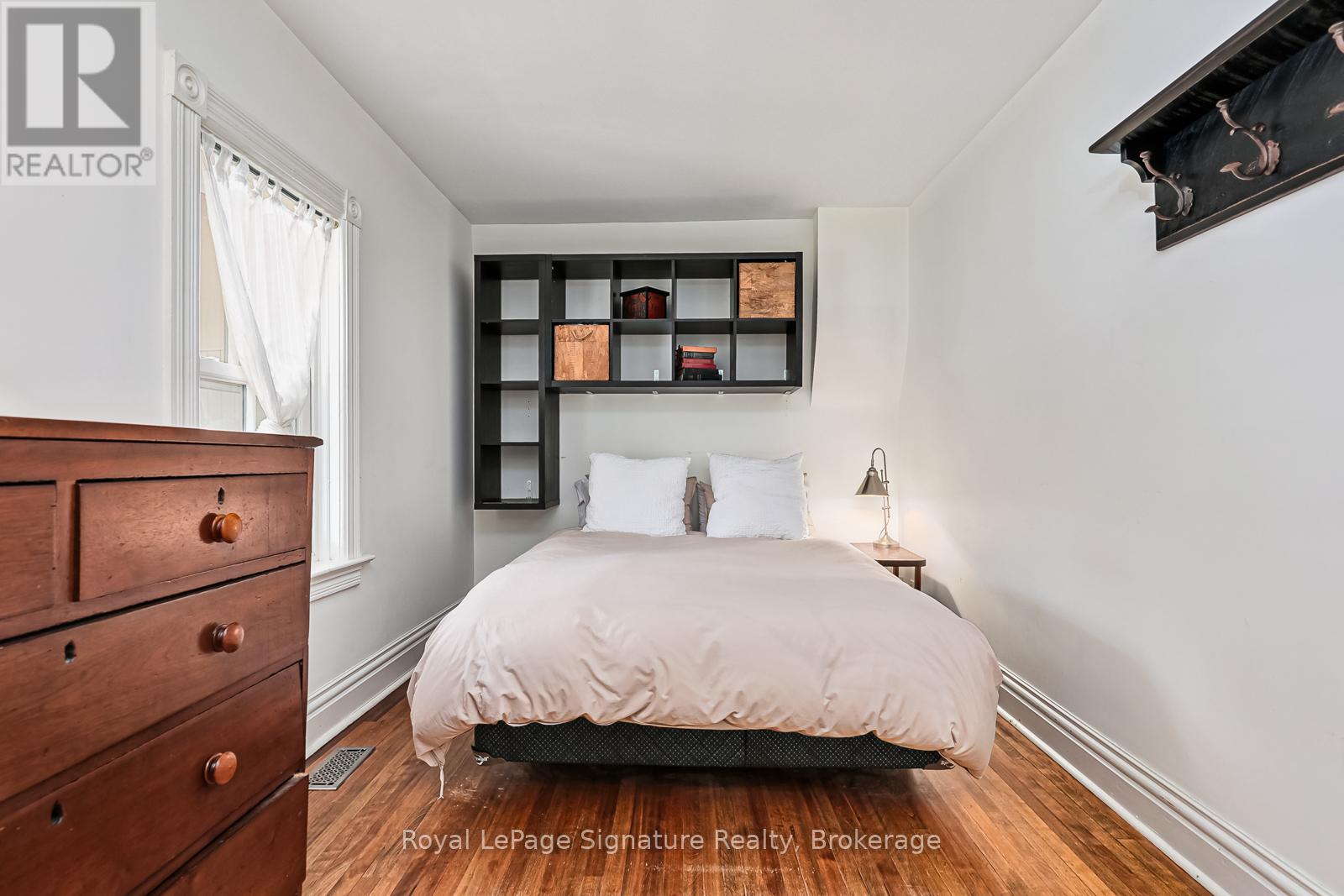 155 Clark Street, Blue Mountains, Ontario  N0H 1J0 - Photo 13 - X13089898