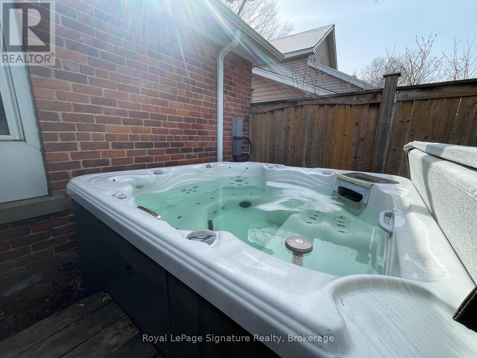 155 Clark Street, Blue Mountains, Ontario  N0H 1J0 - Photo 24 - X13089898
