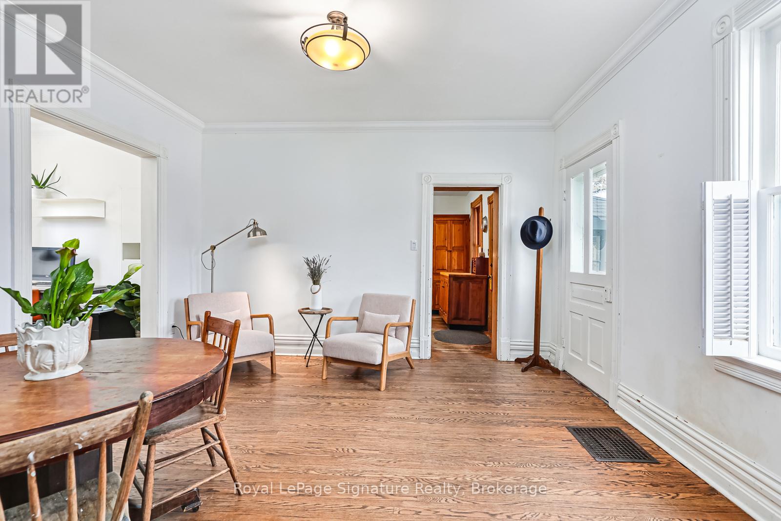 155 Clark Street, Blue Mountains, Ontario  N0H 1J0 - Photo 4 - X13089898