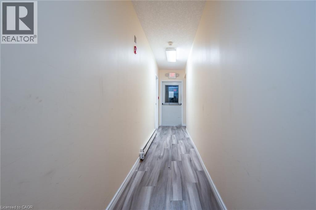 660 King Street E, Cambridge, Ontario  N3H 3N6 - Photo 30 - 40827594