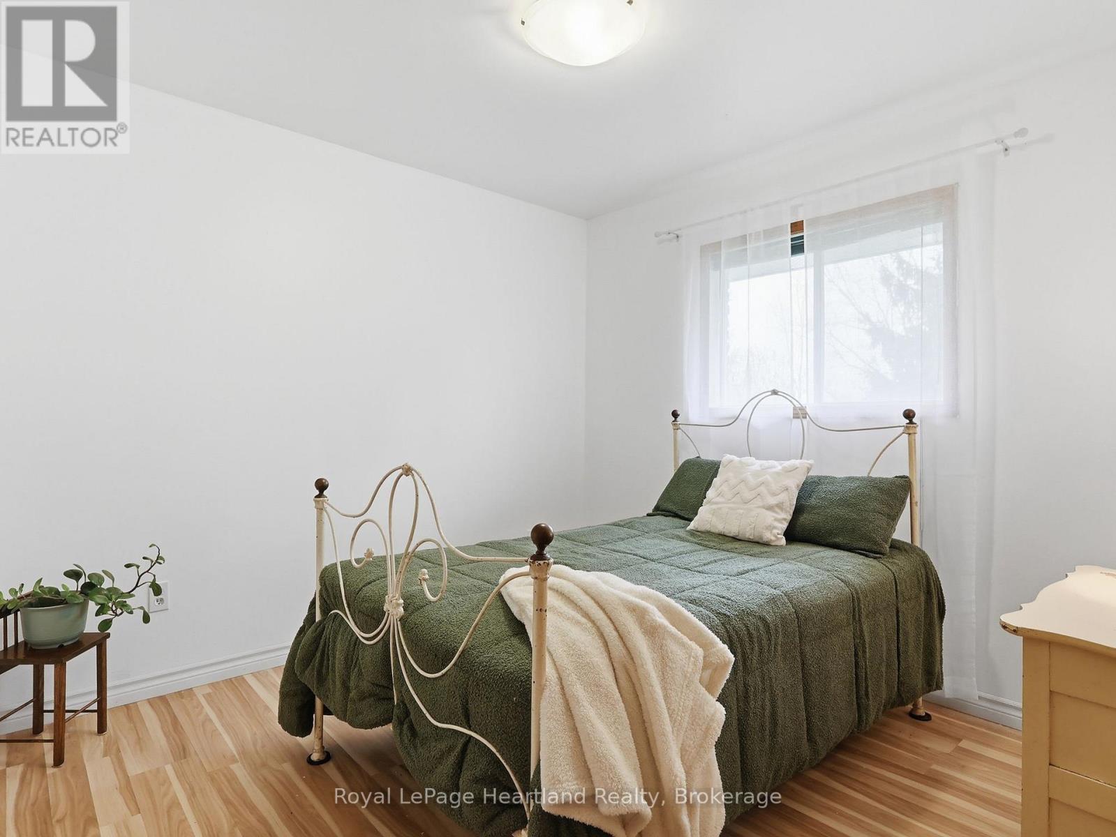 21 Brown Street S, Minto, Ontario  N0G 1M0 - Photo 15 - X13090210