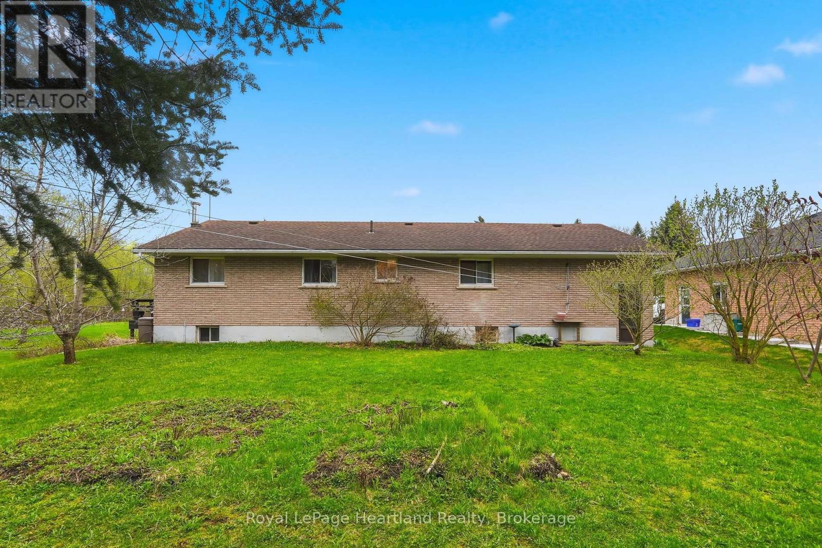 21 Brown Street S, Minto, Ontario  N0G 1M0 - Photo 23 - X13090210