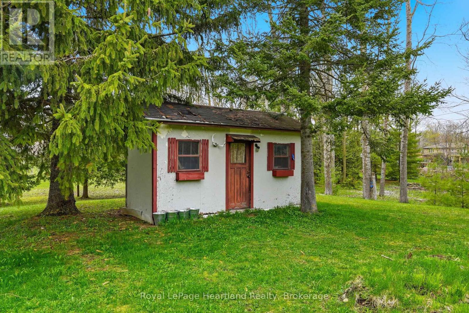 21 Brown Street S, Minto, Ontario  N0G 1M0 - Photo 24 - X13090210