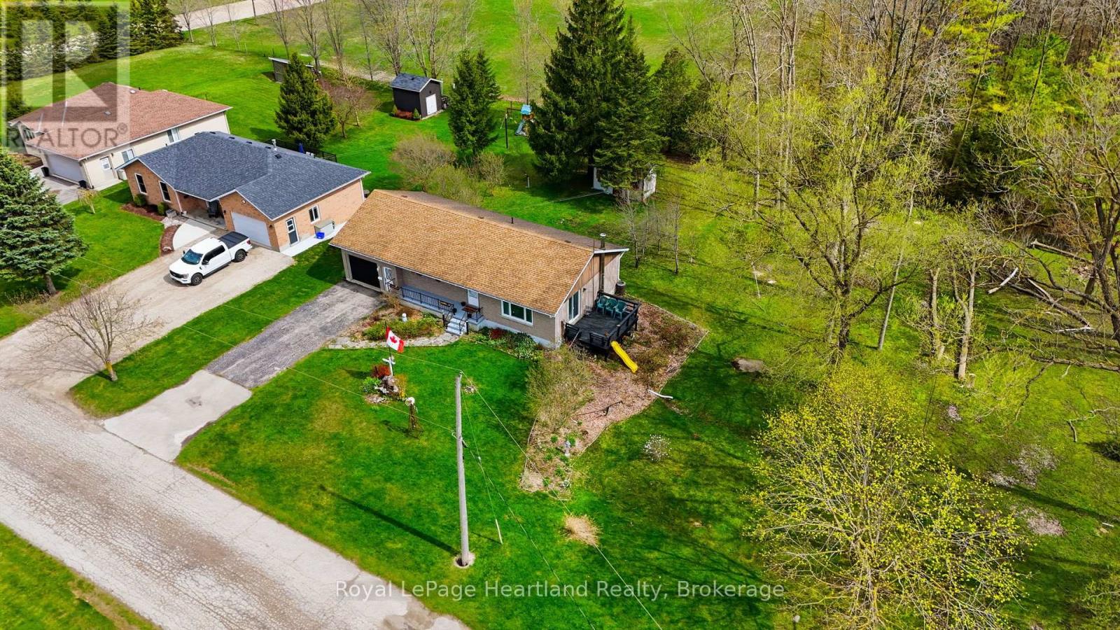 21 Brown Street S, Minto, Ontario  N0G 1M0 - Photo 28 - X13090210
