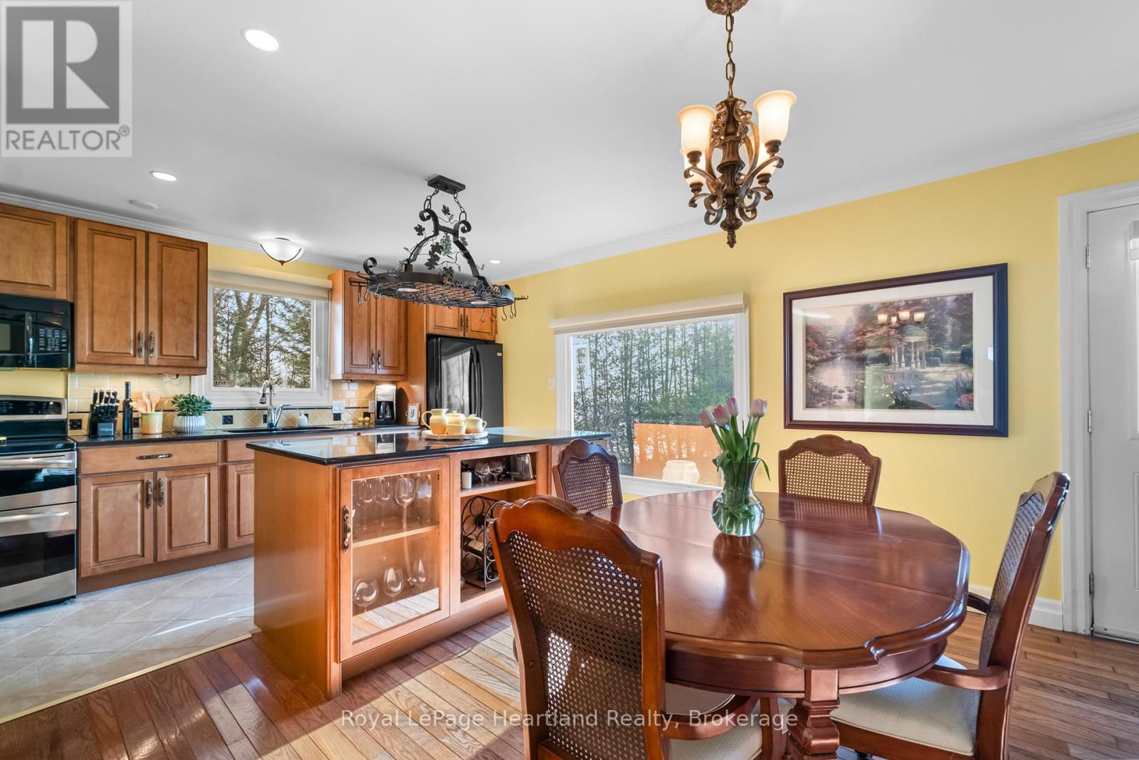 72959 Claudette Drive, Bluewater, Ontario  N0M 2T0 - Photo 13 - X13090258