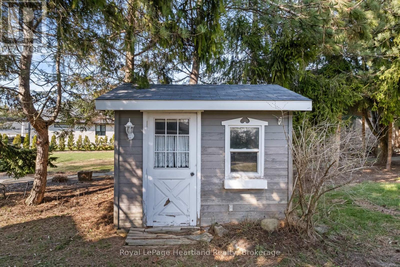 72959 Claudette Drive, Bluewater, Ontario  N0M 2T0 - Photo 35 - X13090258