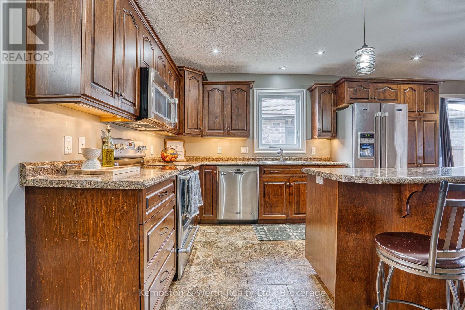 145 Krotz Street W, North Perth, Ontario  N4W 0E1 - Photo 10 - X13090530