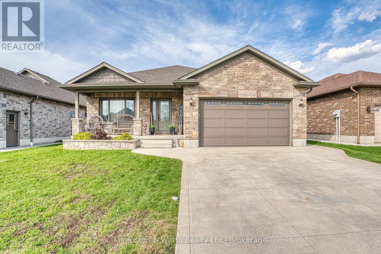 145 Krotz Street W, North Perth, Ontario  N4W 0E1 - Photo 2 - X13090530