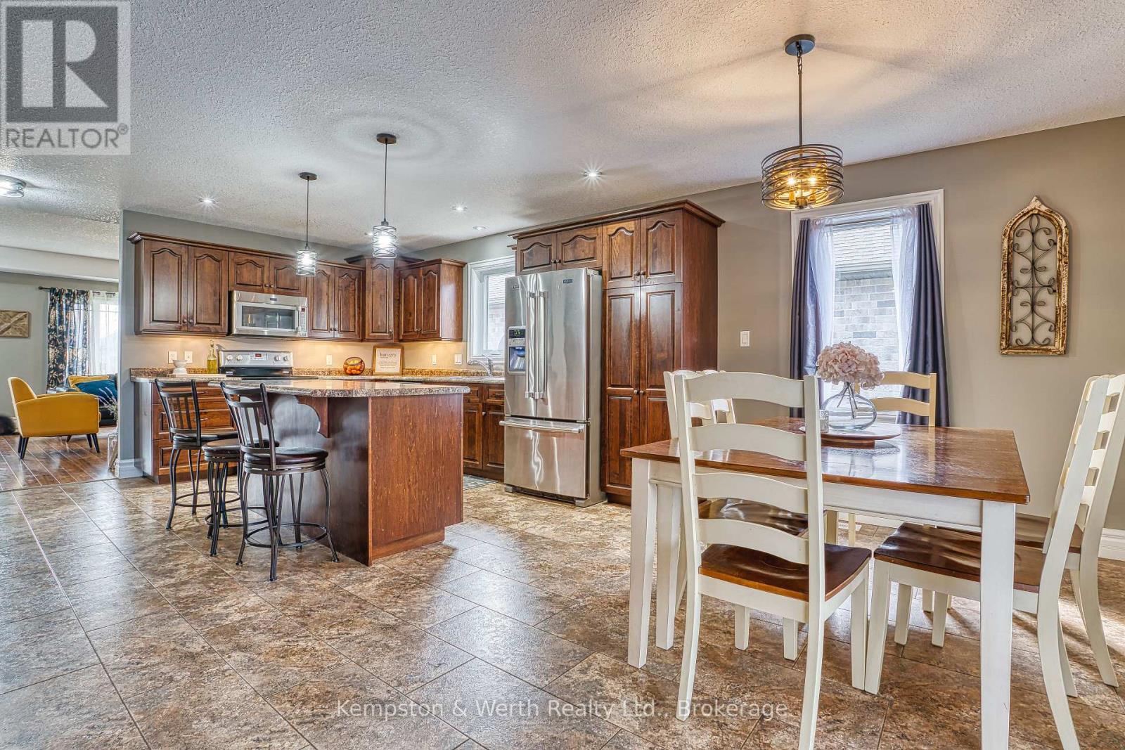 145 Krotz Street W, North Perth, Ontario  N4W 0E1 - Photo 9 - X13090530