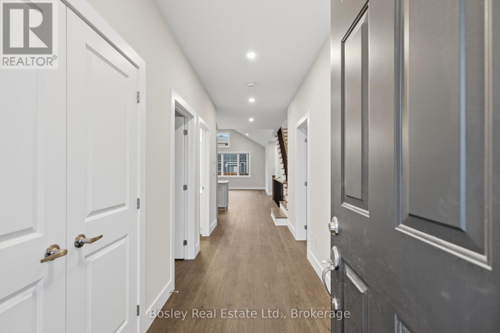 163 Sugar Maple Street, Blue Mountains, Ontario  L9Y 0Z3 - Photo 4 - X13090744