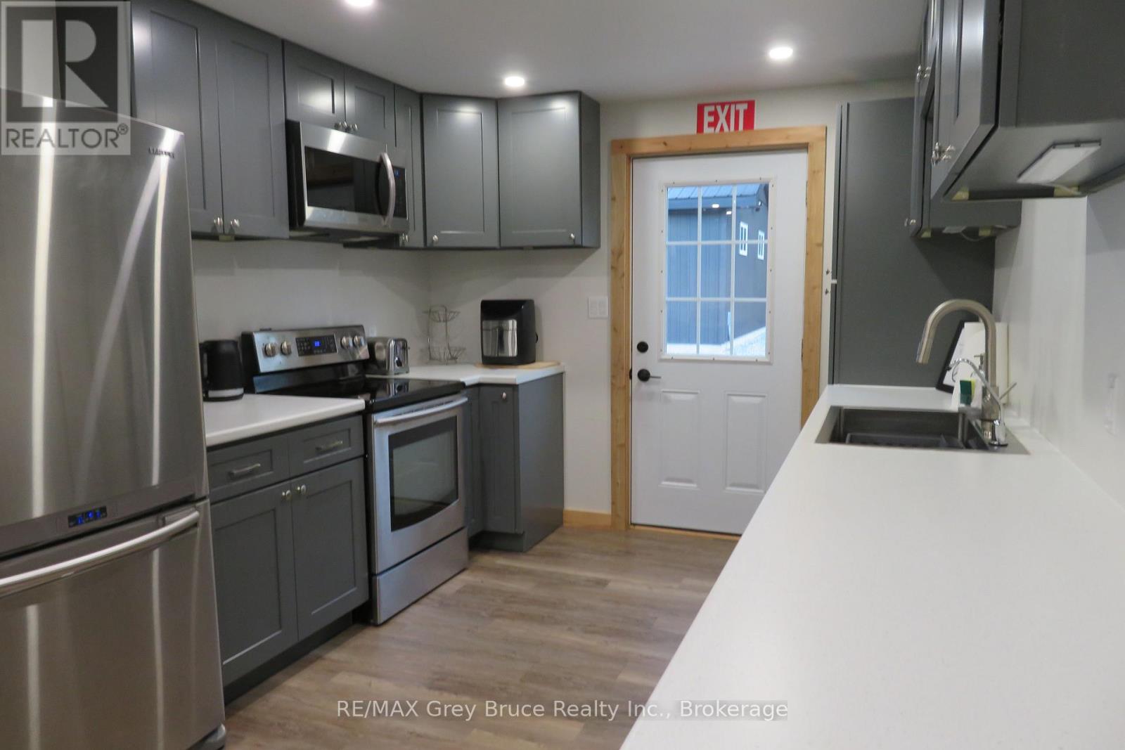 597 Stokes Bay Road, Northern Bruce Peninsula, Ontario  N0H 2M0 - Photo 10 - X13090824