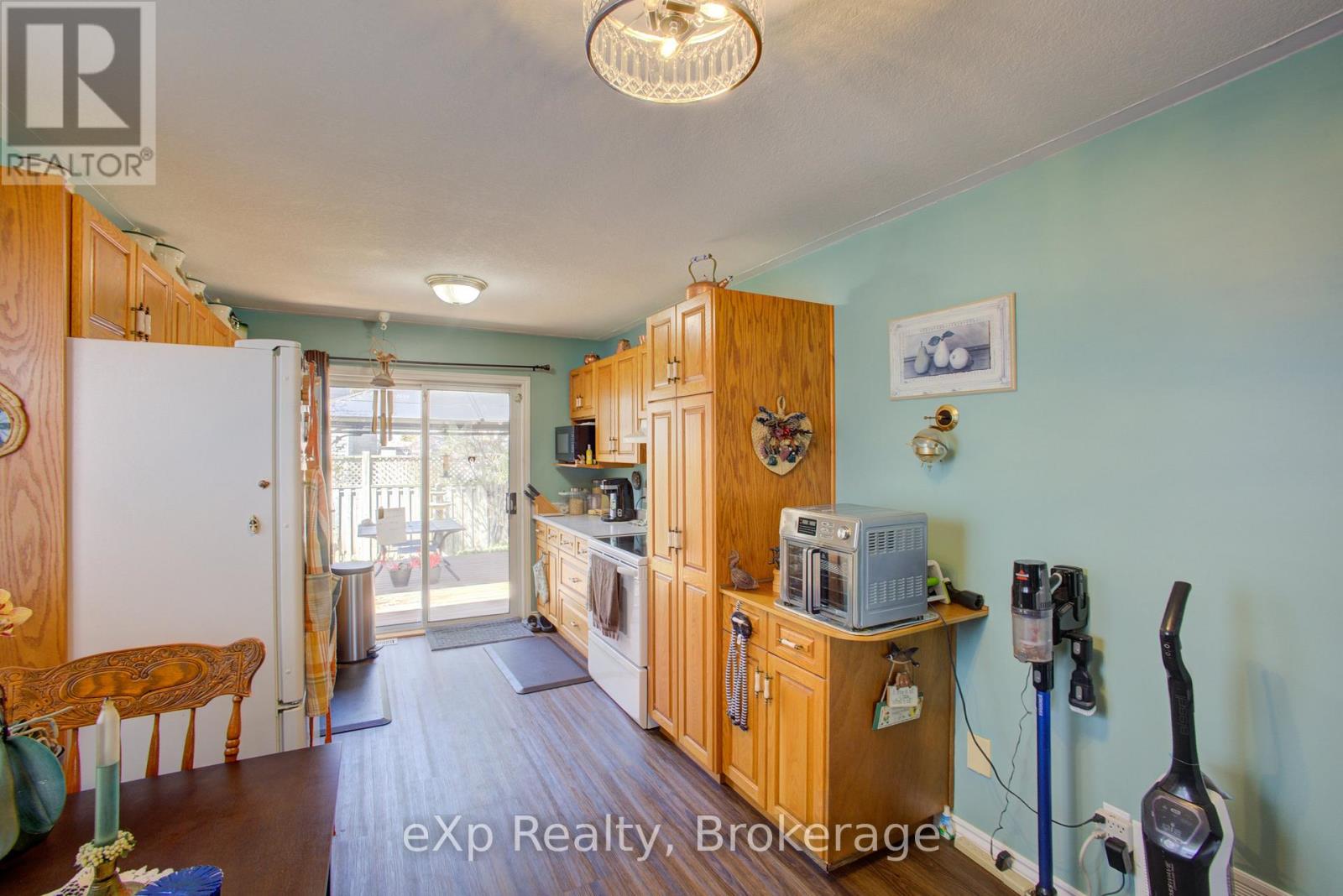 685 Reserve Avenue S, North Perth, Ontario  N4W 2L3 - Photo 10 - X13091708