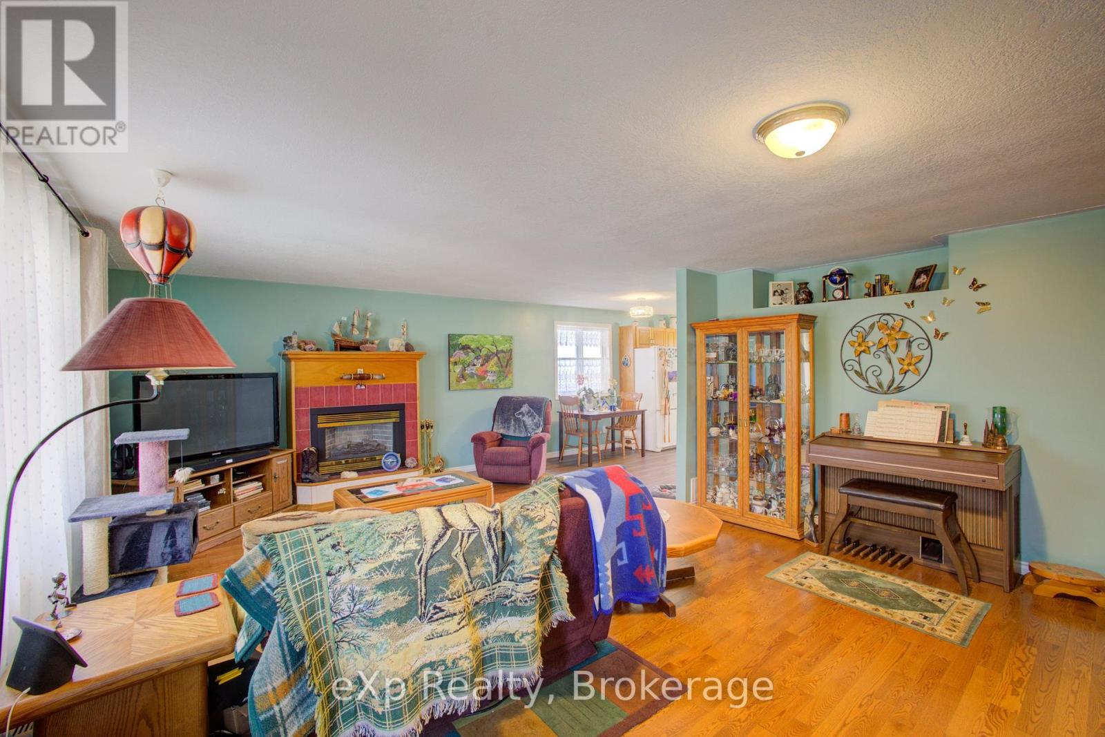 685 Reserve Avenue S, North Perth, Ontario  N4W 2L3 - Photo 5 - X13091708